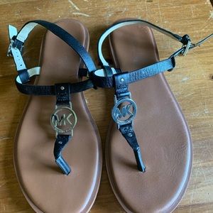 Sandale Michael kors grandeur 8 presque neuve